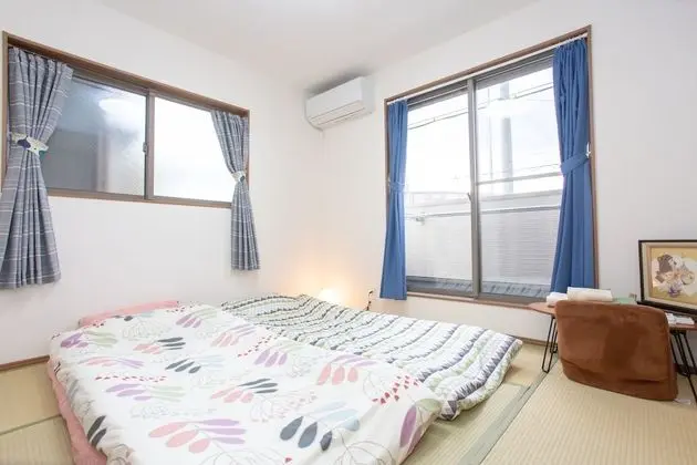 Ev, Sigara İçilmez (Private Vacation)