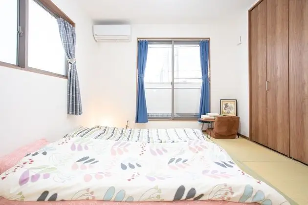 Ev, Sigara İçilmez (Private Vacation)