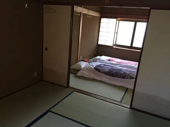 Oda (Private, 2 Japanese Silk Futon for 6)
