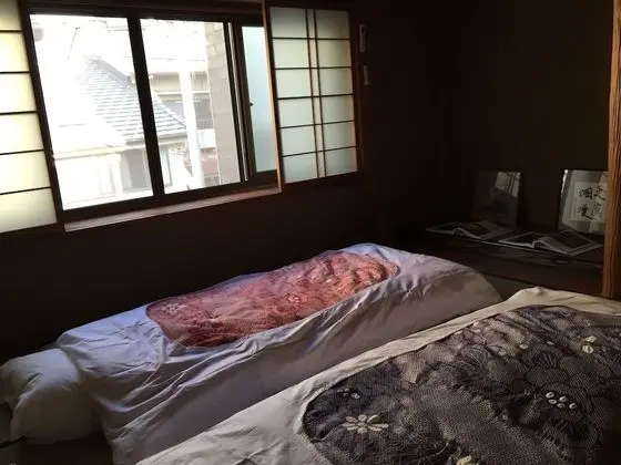 Oda (Private, 2 Japanese Silk Futon for 6)