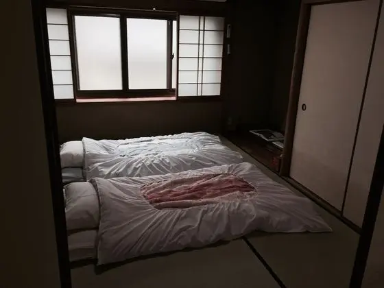 Oda (Private, 2 Japanese Silk Futon for 6)