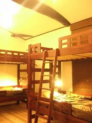 Ortak Ranzalı Oda, Sadece kadınlar için