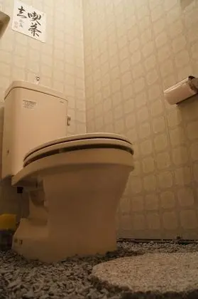 Ortak Ranzalı Oda, Sadece kadınlar için