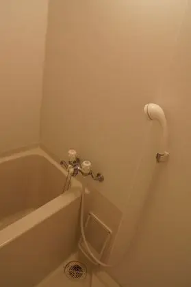 Ortak Ranzalı Oda, Sadece kadınlar için