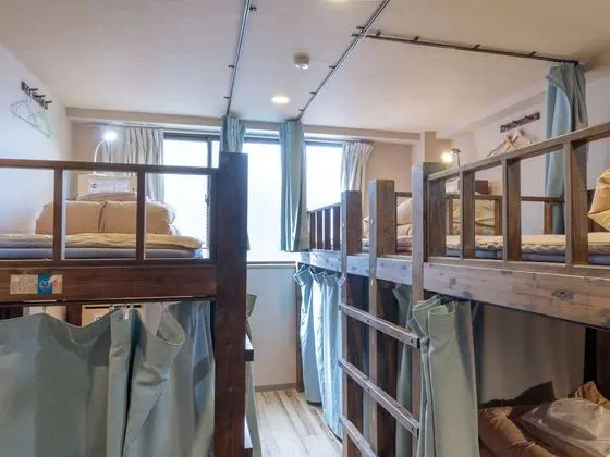 Ortak Ranzalı Oda, Karma Ranzalı Oda, Sigara İçilmez (8 bed Room, With Shared Bathroom)