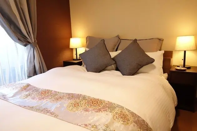 Tek Büyük Yataklı Oda, Sigara İçilmez, Mutfak