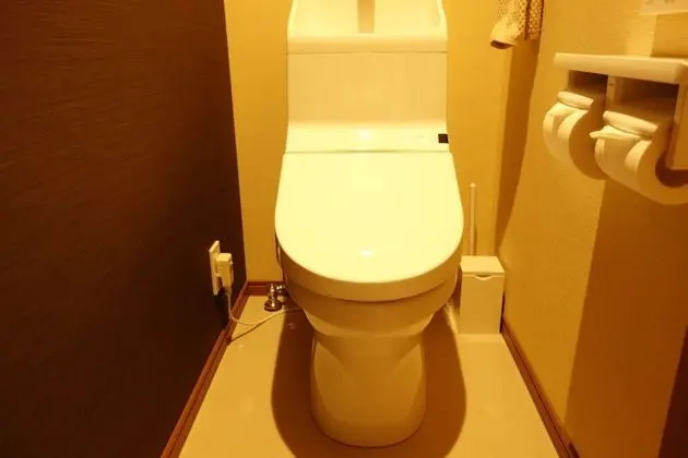 Tek Büyük Yataklı Oda, Sigara İçilmez, Mutfak