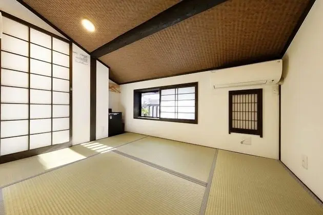 Traditional İki Ayrı Yataklı Oda (Japanese Style, Shared Bath, Asagao)