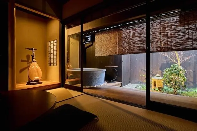 Traditional Süit, Sigara İçilmez (Japanese Style, 2 Storey, Biwa)