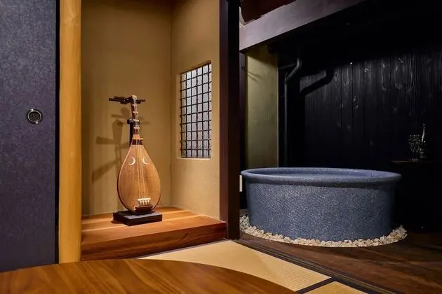 Traditional Süit, Sigara İçilmez (Japanese Style, 2 Storey, Biwa)