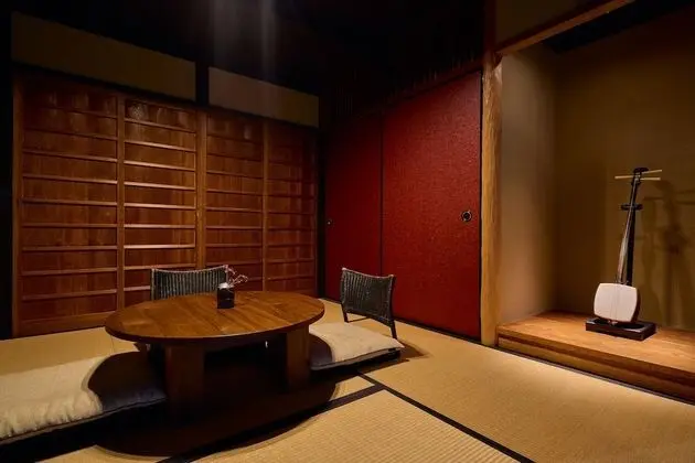 Traditional Süit, Sigara İçilmez (Japanese Style, 2 Storey, Sangen)