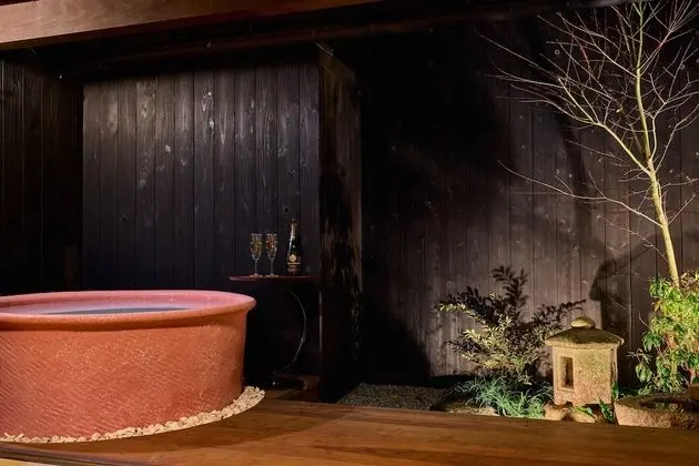 Traditional Süit, Sigara İçilmez (Japanese Style, 2 Storey, Sangen)