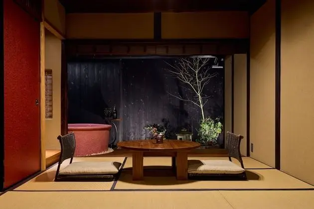 Traditional Süit, Sigara İçilmez (Japanese Style, 2 Storey, Sangen)