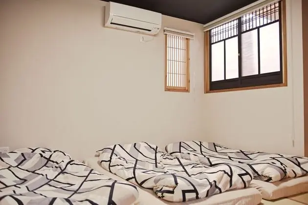Ev (Holiday Home, Sakura)