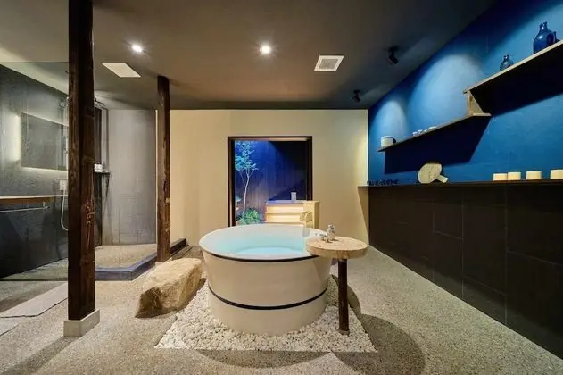 Ev (Private Japanese Machiya Suite - AI)