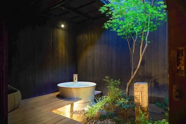 Ev (Private Japanese Machiya Suite SHU)