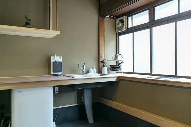 Classic Ev (Private Vacation Home for 1-6 Guests)