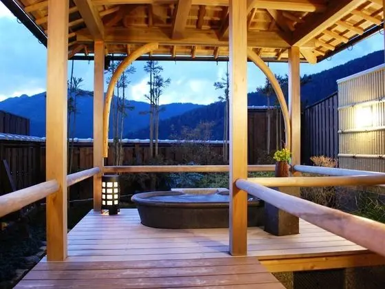 Süit (Open-air Bath -Sakura-)