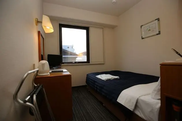 Tek Büyük Yataklı Oda, Sigara İçilebilir (with Small Double Bed)