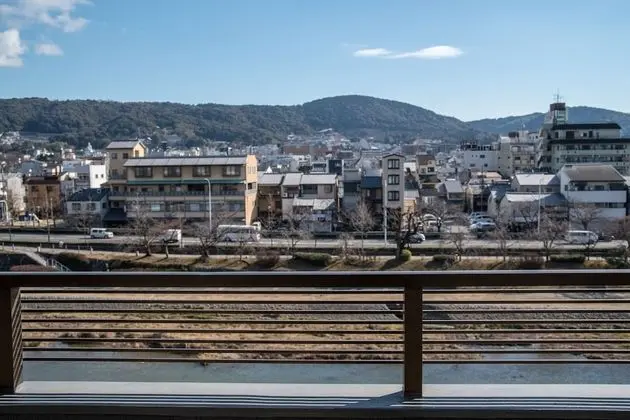 Deluxe Oda, Balkon, Nehir Manzaralı