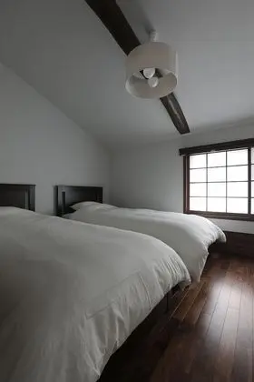 Ev (Private Vacation)