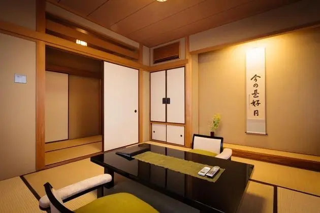 Traditional Oda, Sigara İçilmez (8 Tatami Mats, Check-in before 9PM)