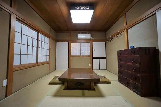 Traditional Oda