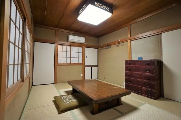 Traditional Oda