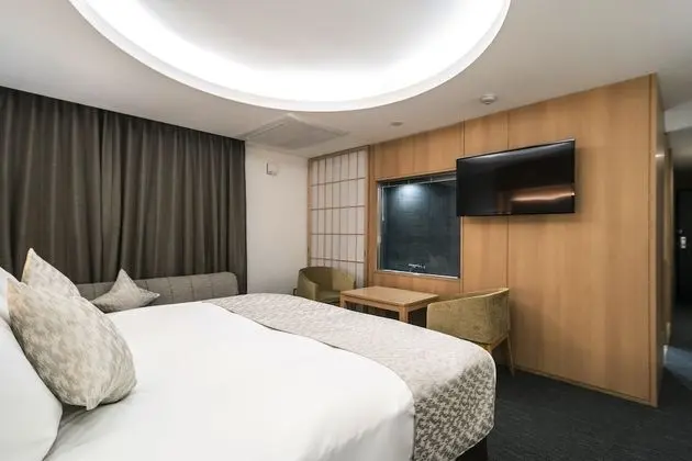 Deluxe Tek Büyük Yataklı Oda, Sigara İçilmez (Frosted Glass)
