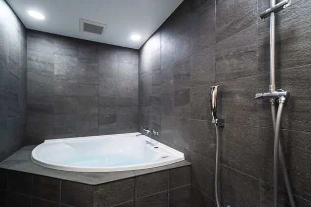 Deluxe Tek Büyük Yataklı Oda, Sigara İçilmez (Frosted Glass)