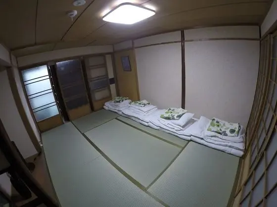 Traditional Ev, 4 Yatak Odası, Sigara İçilmez