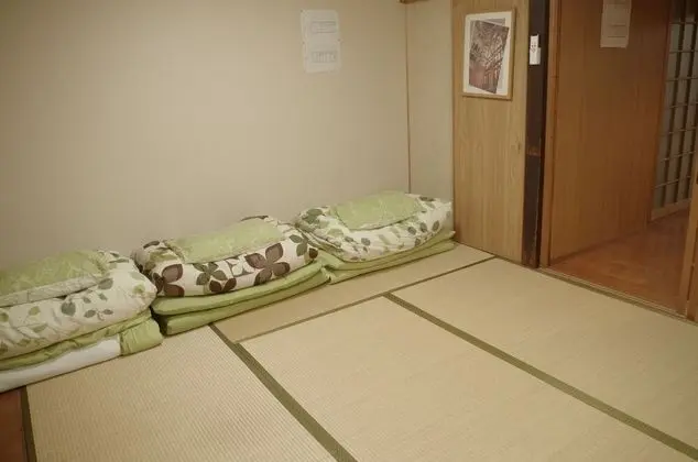 Traditional Ev, 4 Yatak Odası, Sigara İçilmez