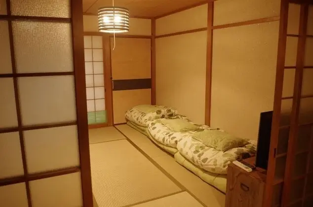 Traditional Ev, 4 Yatak Odası, Sigara İçilmez