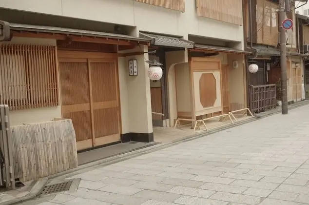 Traditional Ev, 4 Yatak Odası, Sigara İçilmez