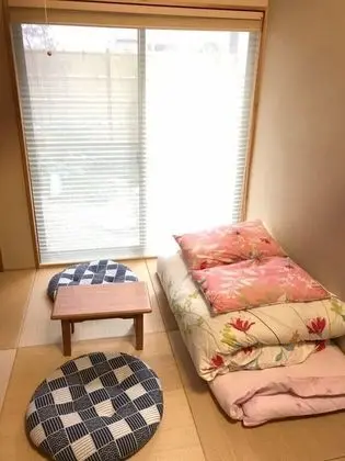 Ev