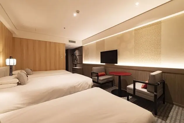 Üç Kişilik Oda, Sigara İçilmez (Concept,gym,shuttle bus from Kyoto St)