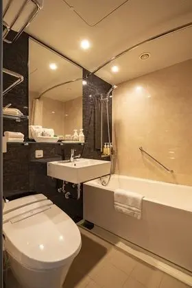 Üç Kişilik Oda, Sigara İçilmez (Concept,gym,shuttle bus from Kyoto St)