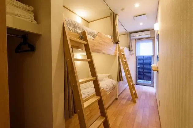 Ortak Ranzalı Oda, Karma Ranzalı Oda