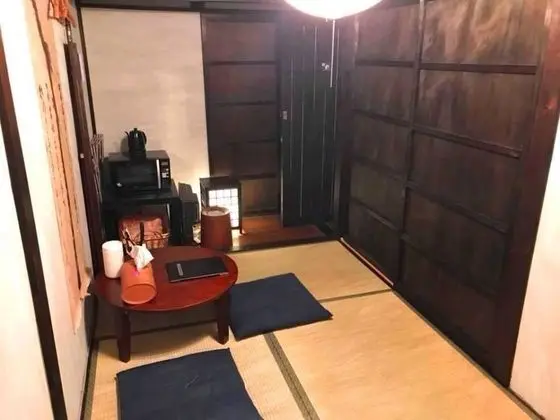 Üç Kişilik Oda (Shinobi)