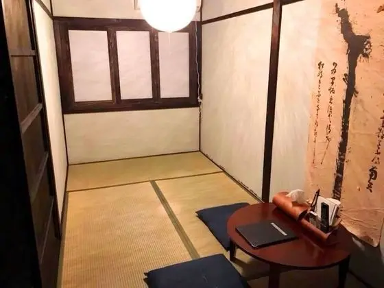 Üç Kişilik Oda (Shinobi)