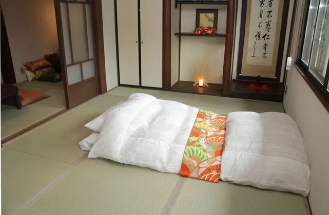Ev (Private Vacation)