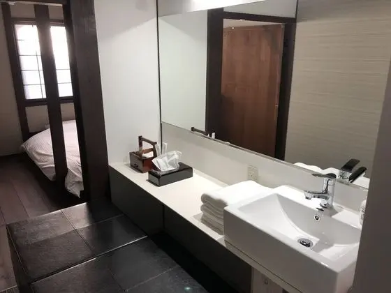 Ev