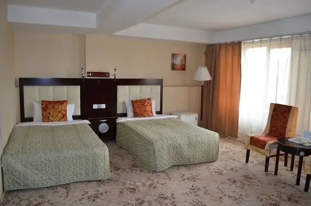 Standard Tek Büyük veya İki Ayrı Yataklı Oda, Birden Çok Yatak, Engellilere Uygun, Sigara İçilebilir