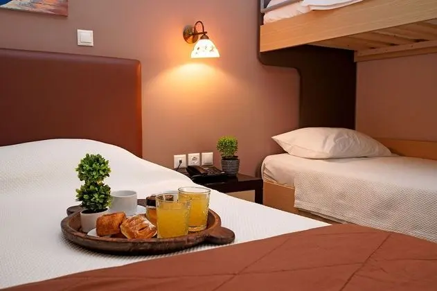 Dört Kişilik Oda, Şehir Manzaralı