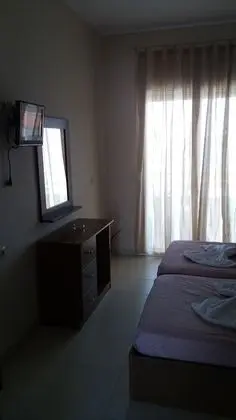 Tek Büyük veya İki Ayrı Yataklı Oda, 1 Çift Kişilik veya 2 Tek Kişilik Yatak