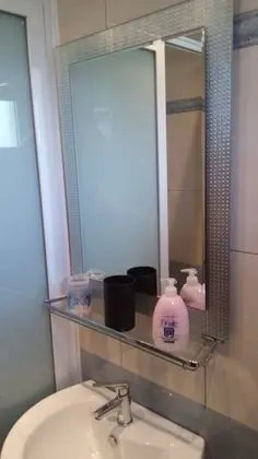 Tek Büyük veya İki Ayrı Yataklı Oda, 1 Çift Kişilik veya 2 Tek Kişilik Yatak