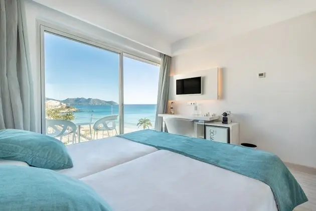 Tek Büyük Yataklı Oda, Balkon, Deniz Manzaralı