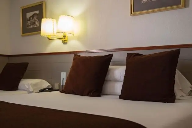 Üç Kişilik Oda (2 adults + 1 child)