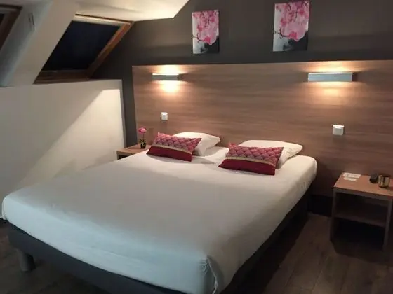 Comfort Tek Büyük Yataklı Oda