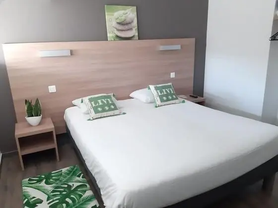 Comfort Tek Büyük Yataklı Oda